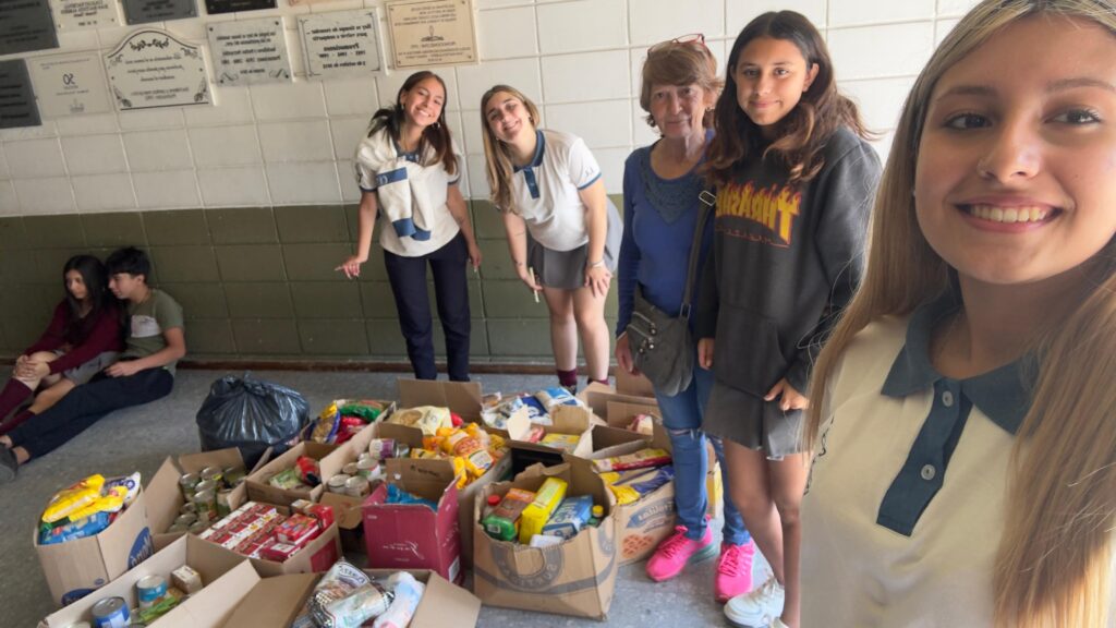 Un gesto de solidaridad en primavera: Alumnos del Colegio Nacional ...