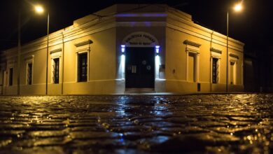 Punto de encuentro: La biblioteca sigue siendo el faro cultural de la esquina de Ameghino y Don Bosco.