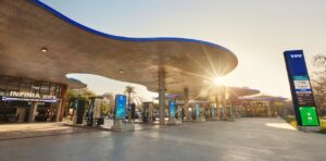 Islas de carga masiva: El diseño busca agilizar el despacho de combustible tanto para livianos como para el transporte de carga.