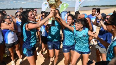 Postales de competencia: El sol y el río como testigos de las finales universitarias, consolidando a Ramallo como una sede de elite.