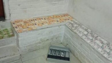 Así quedó la caja registradora del comercio, luego del robo. Al malviviente lo atraparon minutos más tarde.