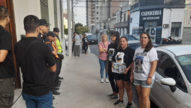 Vallas y olvido: El cerco policial que impidió el ingreso de las Madres al recinto legislativo.