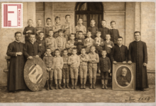 Huella Salesiana: El histórico registro de 1887 que muestra a los primeros estudiantes del secundario. (Foto: Fototeca nicoleña).