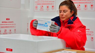 Contexto epidemiológico: La nueva cepa detectada en el exterior motivó el adelantamiento de la campaña en toda la provincia.