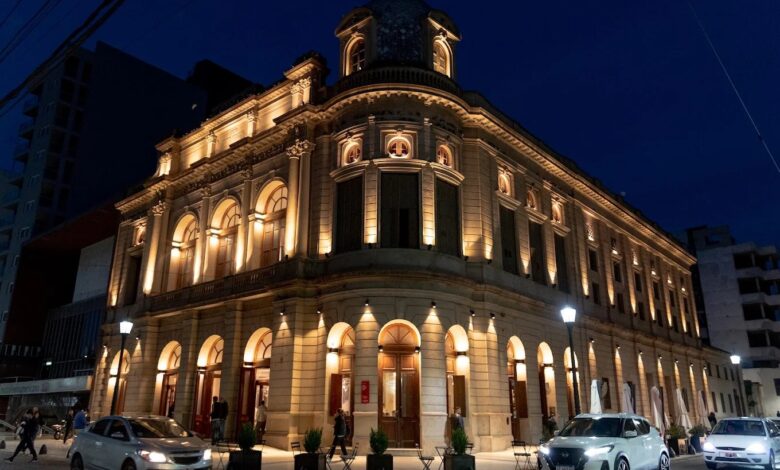 Cultura en cada rincón: Las bibliotecas y centros culturales de la ciudad abren sus puertas este fin de semana con propuestas que van desde la ilustración hasta el cine de autor. FOTO: Teatro SN (WEB oficial)