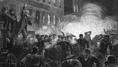 Hito histórico: La represión en la plaza Haymarket de Chicago en 1886 marcó el inicio de la lucha global por la jornada laboral de ocho horas.