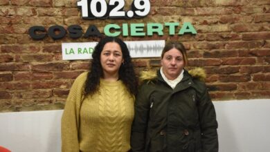 De izquierda a derecha, Allison Ayala y Jacqueline Maidana tras pedir que la fiscal Baños “investigue a fondo”