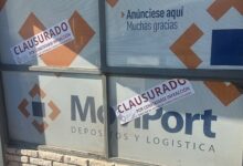 La medida fue acompañada por un desproporcionado despliegue policial para un procedimiento administrativo.