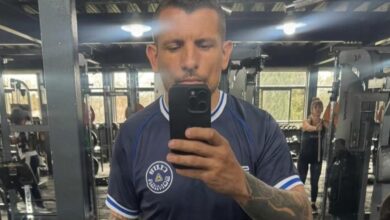 "Día 2": Emiliano Vecchio compartió en sus redes sociales una postal entrenando con la indumentaria oficial de Somisa, palpitando su debut en el fútbol nicoleño. Fotos: redes sociales del futbolista.